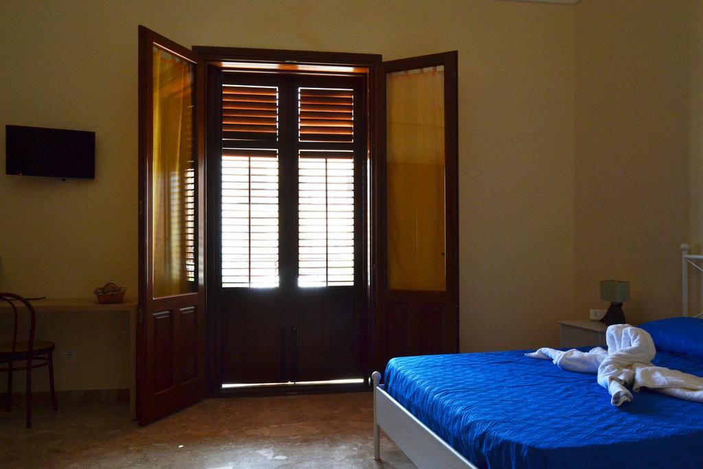 Palazzo Graziano Otel Terrasini Dış mekan fotoğraf