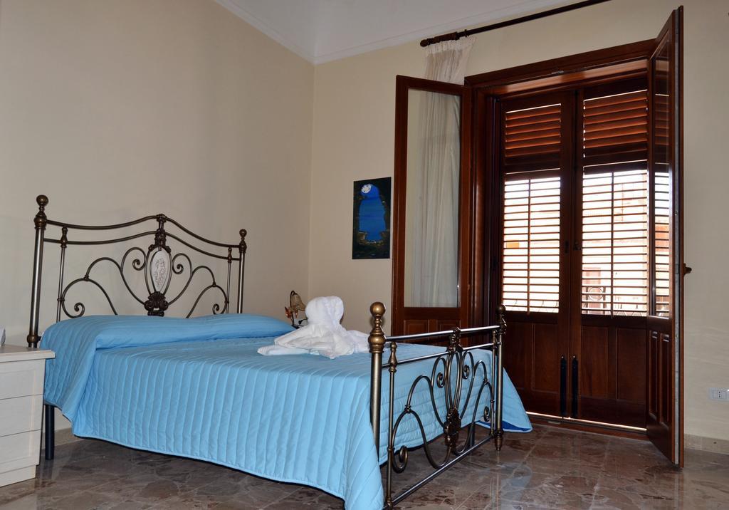Palazzo Graziano Otel Terrasini Dış mekan fotoğraf
